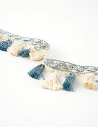 chwosty-na-tasmie-matowe-75-mm-ecru-blekit-km15122 (2).jpg