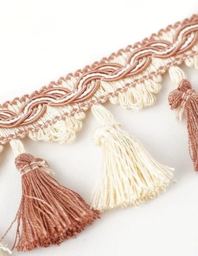 chwosty-na-tasmie-matowe-75-mm-ecru-pudrowy-roz-km15109 (1).jpg