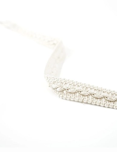 tasma-ozdobna-matowa-szer-20-mm-kremowo-szary-km14202 (1).jpg