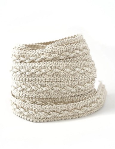 tasma-ozdobna-matowa-szer-20-mm-kremowo-szary-km14202 (2).jpg