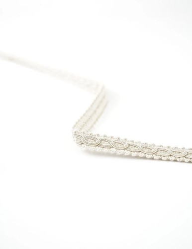 tasma-ozdobna-matowa-szer-12-mm-kremowo-szary-km14102 (1).jpg