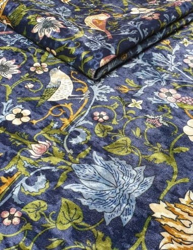 tkanina-w-rustykalne-ptaszki-i-rosliny-na-granatowym-tle-crush-velvet (1).jpg